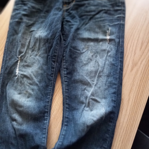 GUESS Jeans - Picture 6 of 10